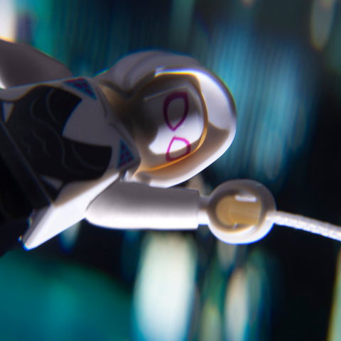 Does whatever a Spider-Gwen does. Toy photography by Tom Milton